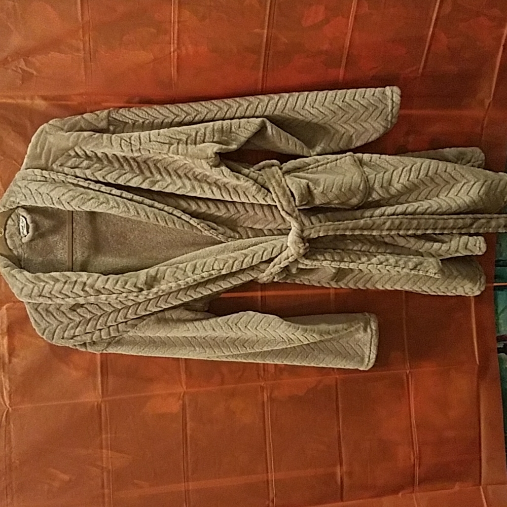 Plush Bathrobe (NWOT)